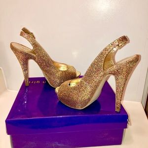 Madden Girl Gold Glitter Peep-toe Slingbacks, 7.5